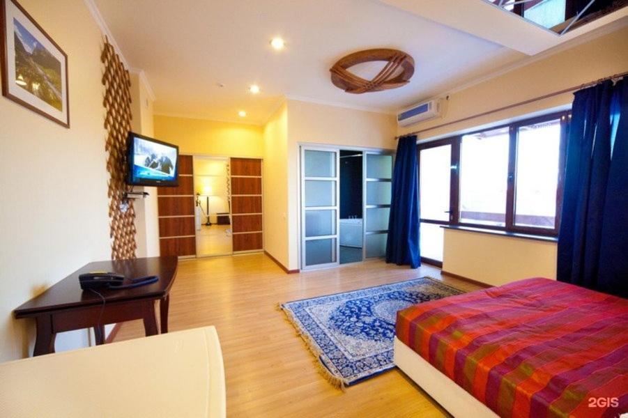 Tian-Shan Hotel Biškek Exteriér fotografie