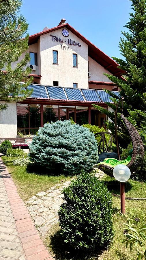 Tian-Shan Hotel Biškek Exteriér fotografie
