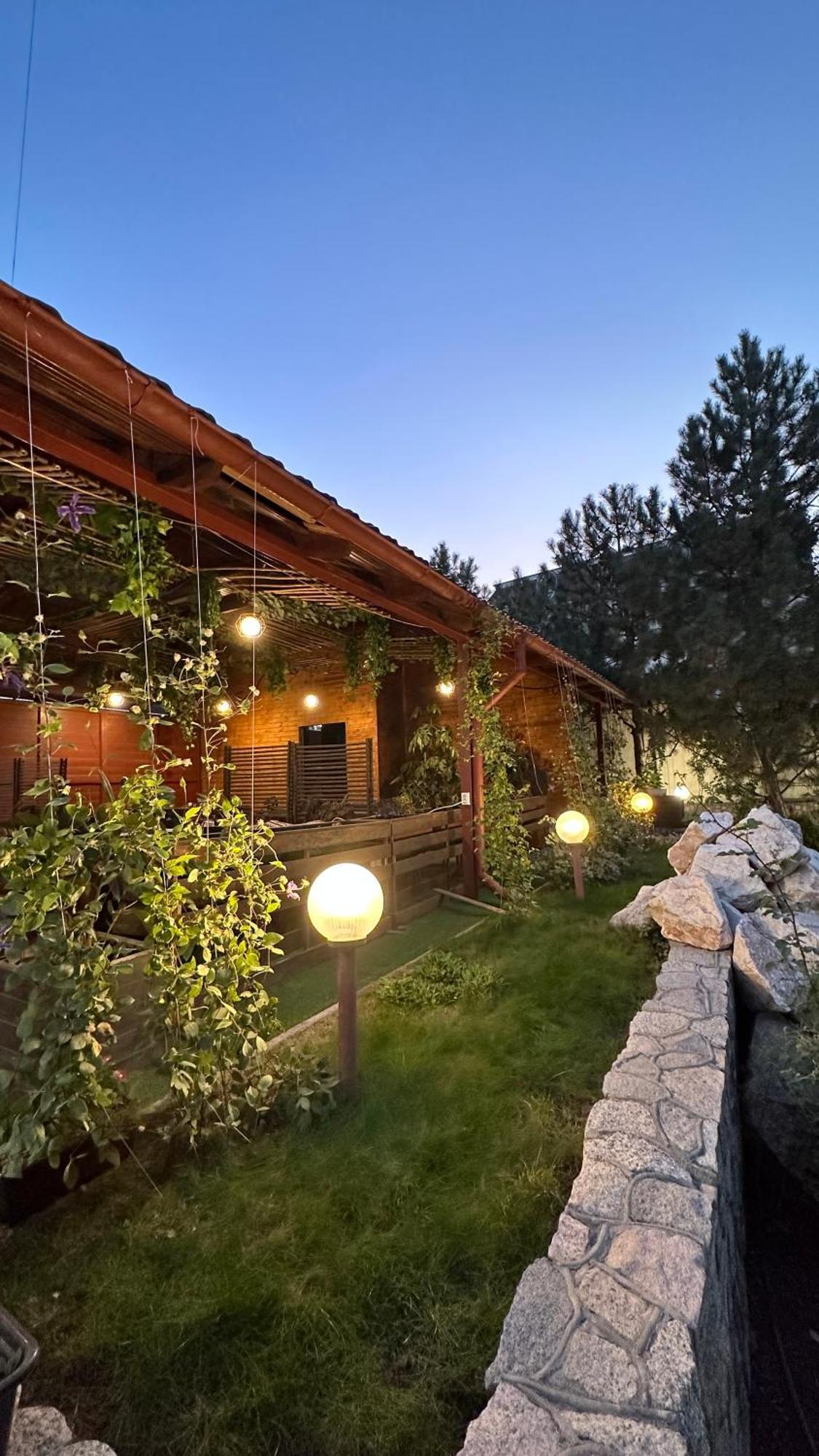 Tian-Shan Hotel Biškek Exteriér fotografie