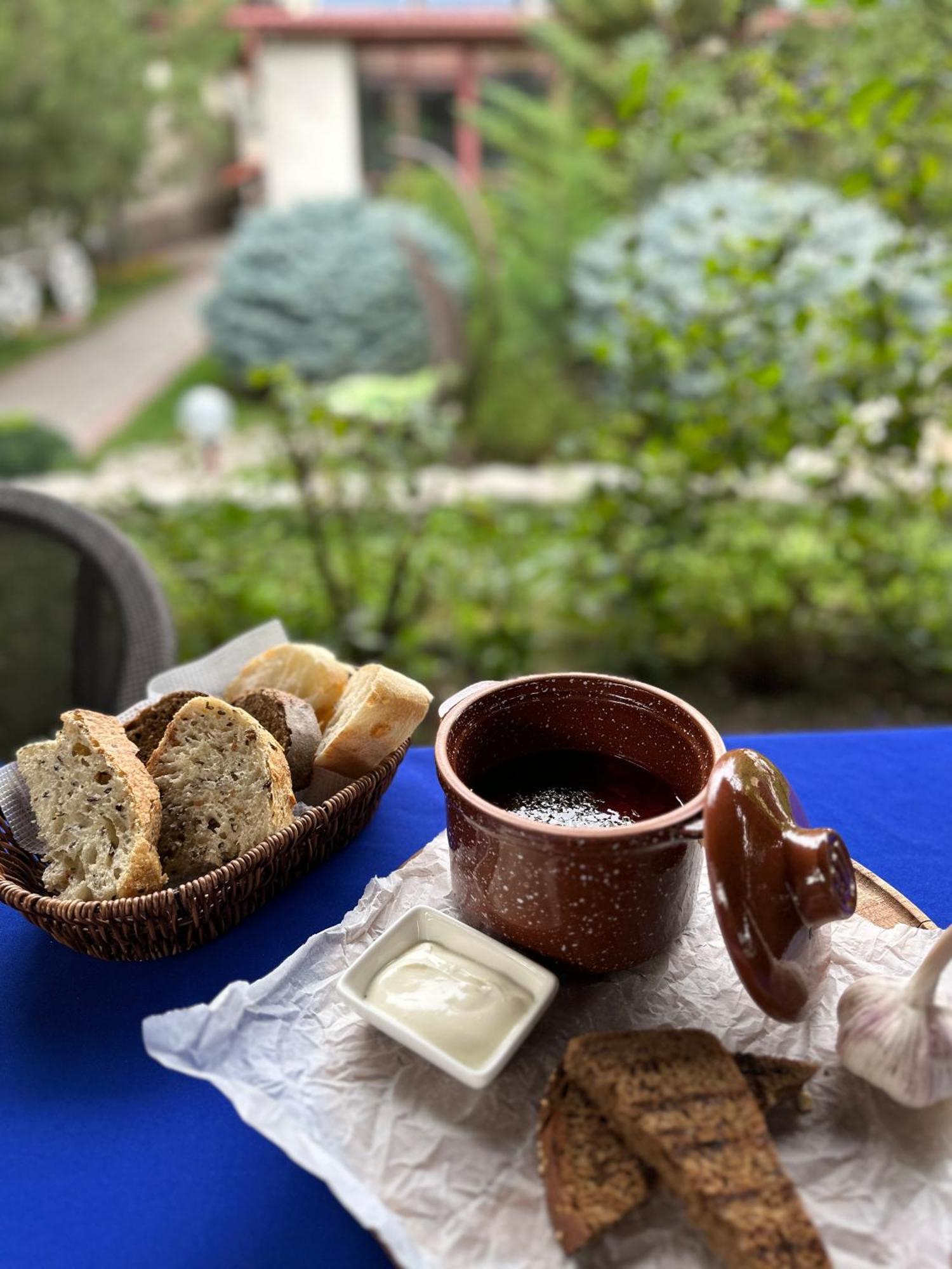 Tian-Shan Hotel Biškek Exteriér fotografie