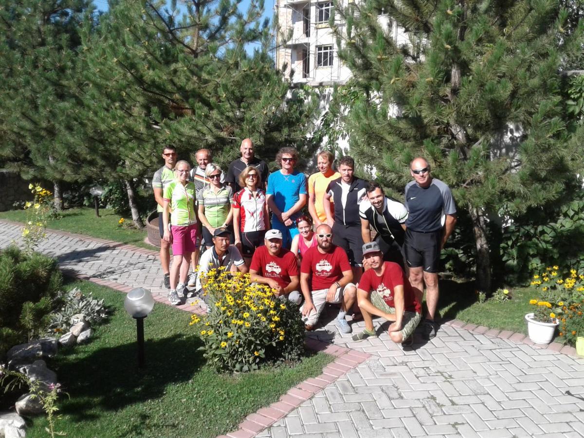 Tian-Shan Hotel Biškek Exteriér fotografie