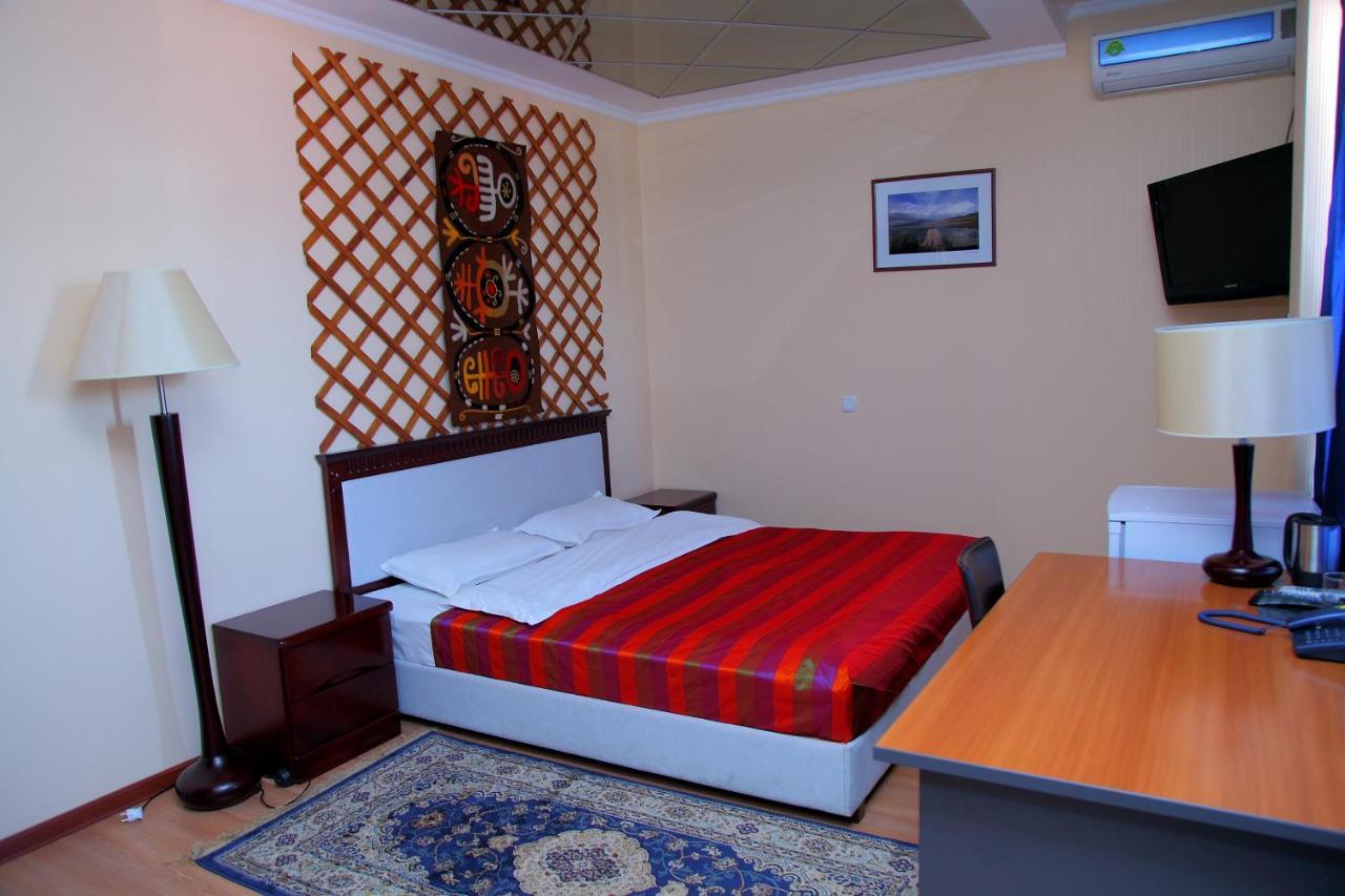 Tian-Shan Hotel Biškek Exteriér fotografie